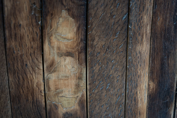 The Hogs Head – Oak Whisky Armchair